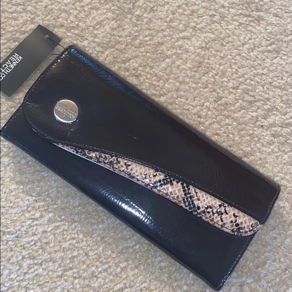 Hint of Snakeskin